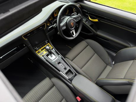 Porsche 911 CARRERA T PDK 89