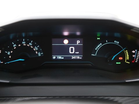 Peugeot e-2008 50kWh Allure Auto 5dr 14