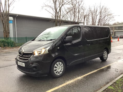 Renault Trafic 2.0 dCi ENERGY 30 Business+ LWB Standard Roof Euro 6 (s/s) 5dr 8