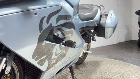 Aprilia Futura RSV 1000 2004 29K GREAT RUNNING TOURING COMMUTER BIKE 1000CC 24