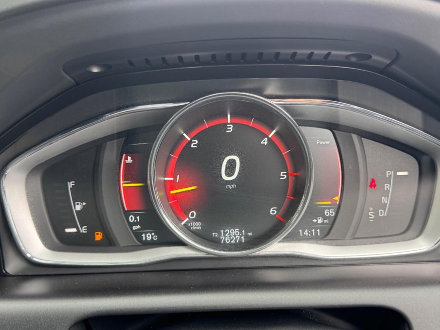 2017 Volvo XC60 — image 30