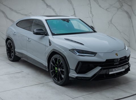 Lamborghini Urus S 11