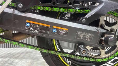 Kawasaki Z900 2019 69 PLATE FULL AKRAPOVIC ONLY 15K STUNNING NAKED BIKE 18