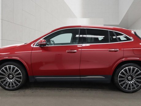 Mercedes-Benz GLA Class GLA 220D 4M AMG Line Premium Plus Auto Diesel PAN ROOF/MEMORY SEATS/360 CAM 9