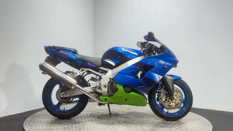 Kawasaki ZX ZX9R 2000 ONLY 6K 1 OWNER RUNNING PROJECT BIKE SPORT BIKE 1