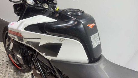 KTM Duke 2019 24k SPARE OR REPAIR PROJECT BIKE NAKED 125CC LEARNER BIKE 17