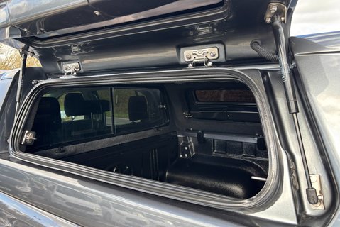Toyota Hilux Invincible 4WD Auto 2.8 D-4D Double Cab Pickup - Pegasus Canopy 8