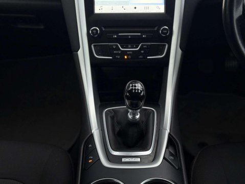 Ford Mondeo 1.5 TDCi ECOnetic Zetec Euro 6 (s/s) 5dr 46