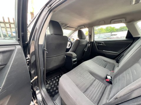 Toyota Auris VVTI BUSINESS EDITION TOURING SPORTS TSS 63