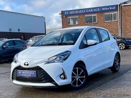 Toyota Yaris 1.5 Yaris Icon Tech VVT-i 5dr 1