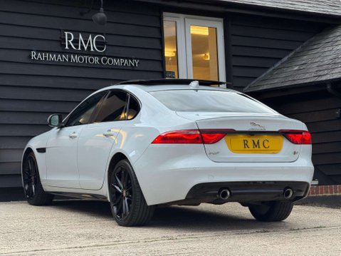 Jaguar XF 3.0d V6 S Saloon 4dr Diesel Auto Euro 6 (s/s) (300 ps) 11