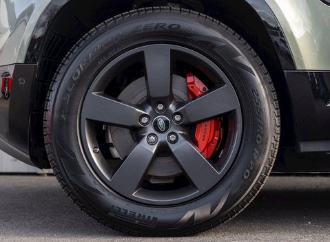 Land Rover Defender 110 X P400 10