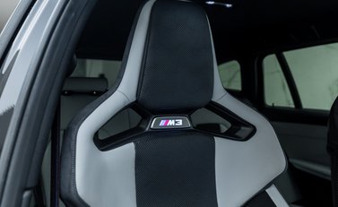 BMW M3 COMPETITION M XDRIVE TOURING 12