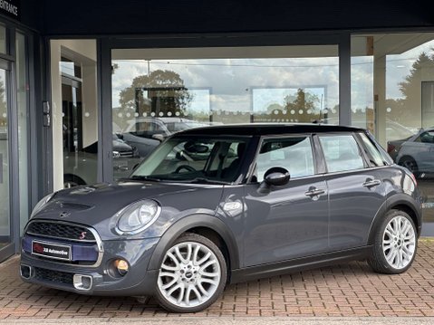 Mini Hatch 2.0 Cooper S 5dr 1