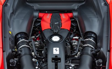 Ferrari F8 Tributo 43