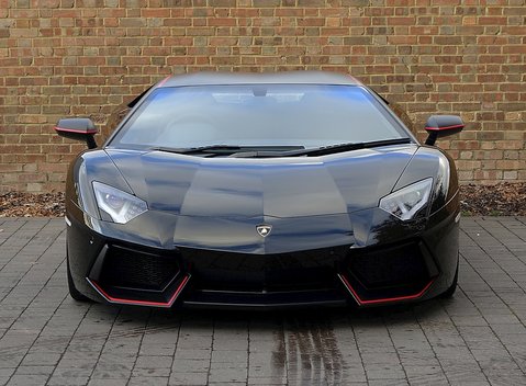 Lamborghini Aventador LP 700-4 Pirelli Edition 2