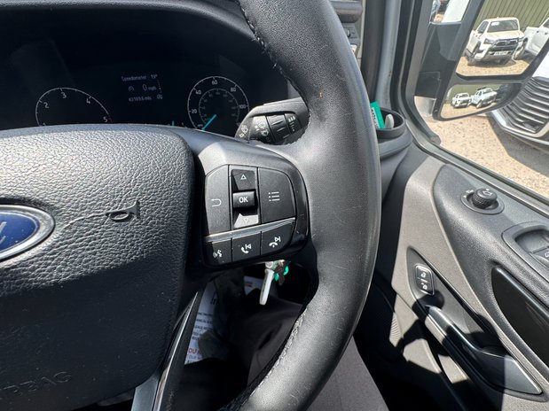 Ford Transit Custom SWB L1H1 Low Roof Limited 280 Air Con Alloys Sensors Cam EURO 6 18