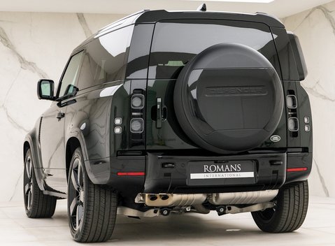 Land Rover Defender 90 X D300 3