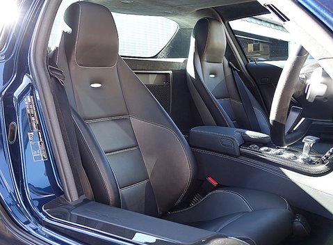 Mercedes-Benz SLS AMG 12