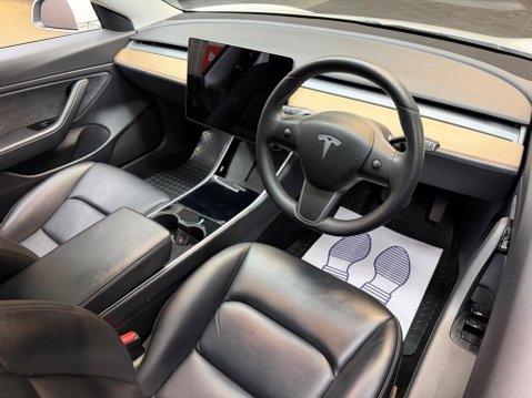 Tesla Model 3 Standard Range Plus Auto RWD 4dr 2