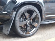 Land Rover Defender 110 P525 V8 Urban Edition  12