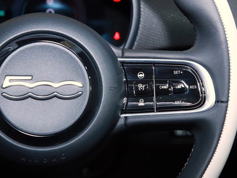 Fiat 500 87kW La Prima 42kWh 3dr Auto 32