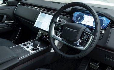 Land Rover Range Rover P400 Autobiography 9