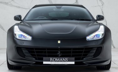 Ferrari GTC4 Lusso V12 4