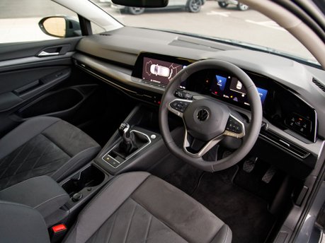 Volkswagen Golf STYLE TSI