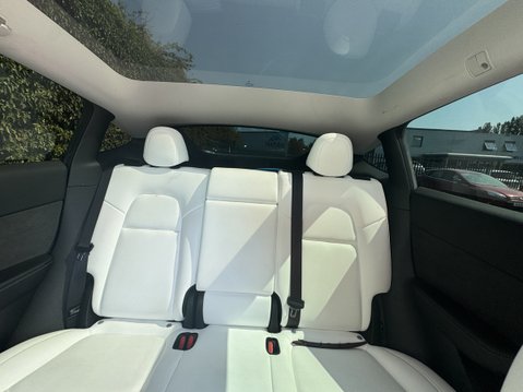 Tesla Model Y (Dual Motor) Performance SUV 5dr Electric Auto 4WDE (426 bhp) 9