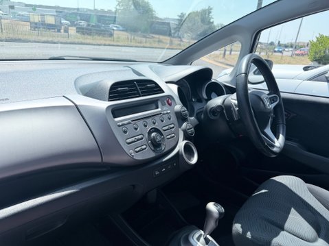 Honda Jazz 1.3 I-VTEC EX I-SHIFT 8