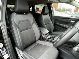 Nissan Qashqai 1.3 Qashqai N-Connecta DiG-T MHEV 5dr 64