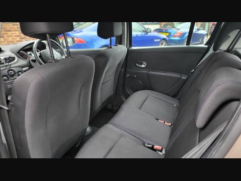 Renault Clio DYNAMIQUE 16V 15