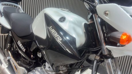 Yamaha YBR 125 2014 ONLY 2K SPARES OR REPAIR 125CC PROJECT BIKE 23