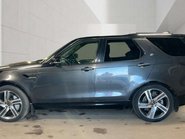 Land Rover Discovery 3.0 Discovery R-Dynamic SE D MHEV Auto 4WD 5dr 17