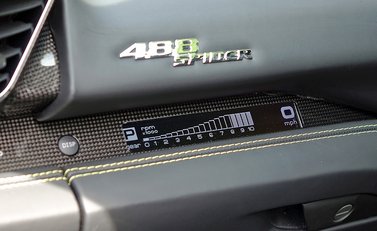 Ferrari 488 Spider 26