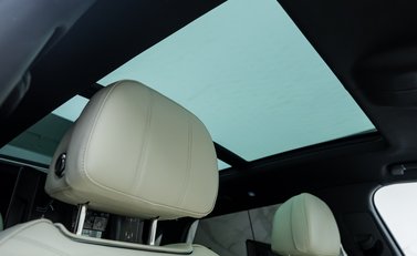 Bentley Bentayga V8 AZURE EWB First Edition 18