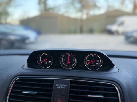 Volkswagen Scirocco 2.0 Scirocco GT BlueMotion Technology TDSi Semi-Auto 3dr 62