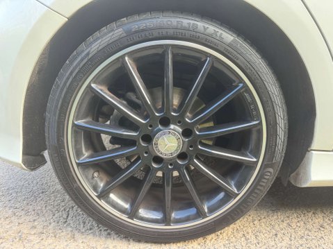 Mercedes-Benz A Class 1.6 A200 AMG Line (Premium Plus) Hatchback 5dr Petrol 7G-DCT Euro 6 (s/s) ( 21