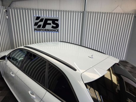 Audi RS4 4.2 FSI V8 Estate 5dr Petrol S Tronic quattro Euro 5 (450 ps) 31