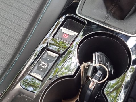Peugeot 208 PURETECH ALLURE S/S 41