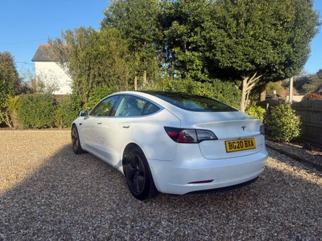 Tesla Model 3 (Dual Motor) Long Range Auto 4WDE 4dr 7