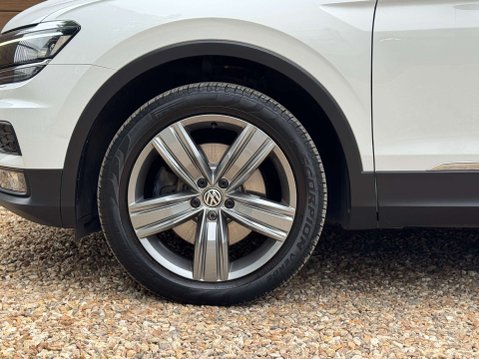 Volkswagen Tiguan 2.0 Tiguan SEL TDI BlueMotion Technology 4Motion Semi-Auto 4WD 5dr 14