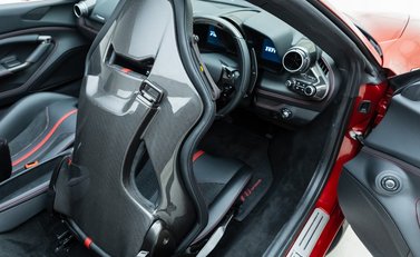 Ferrari F8 Spider 17