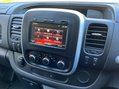Renault Trafic 2.0 dCi ENERGY 28 Sport SWB Standard Roof Euro 6 (s/s) 5dr 29