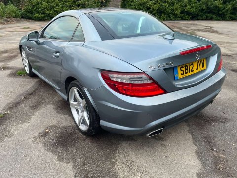 Mercedes-Benz SLK 1.8 SLK 250 AMG Sport BlueEfficiency Auto 2dr 4