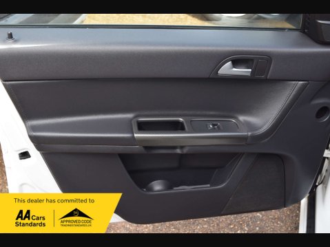 Volvo V50 2.0 V50 R-Design Edition D3 5dr 29
