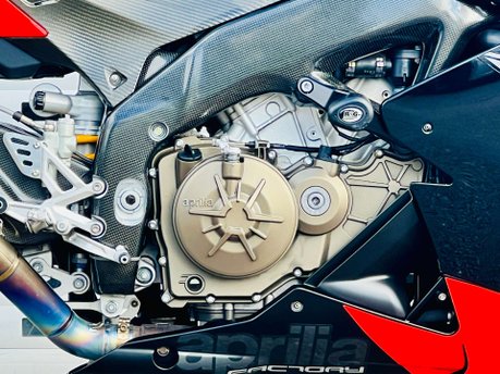 Aprilia RSV RSV 4 Factory 