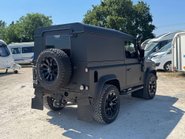 Land Rover Defender 2.2 Defender 90 Hard Top TD 4WD 5dr 10