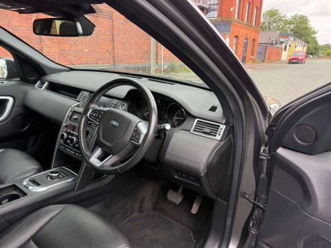Land Rover Discovery Sport 2.0 Discovery Sport Landmark TD4 Auto 4WD 5dr 33